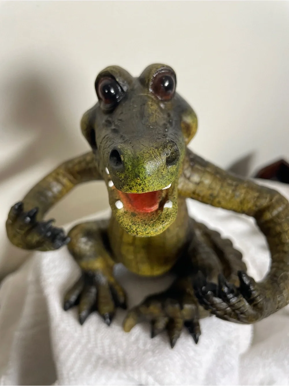 Vintage Cast Resin Alligator Crocodile Figurine Whimsical Reptile Decor 6.5